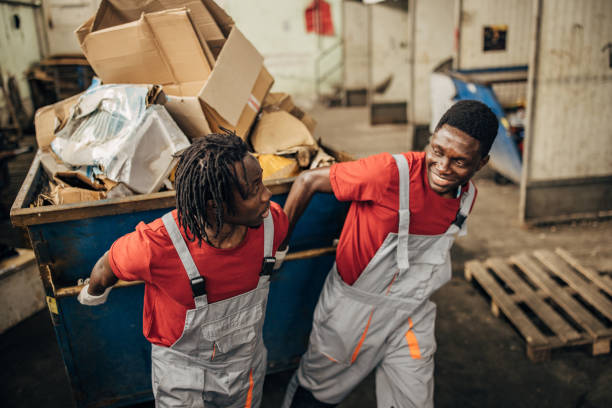 Best Commercial Cleanout Services  in Moundridge, KS